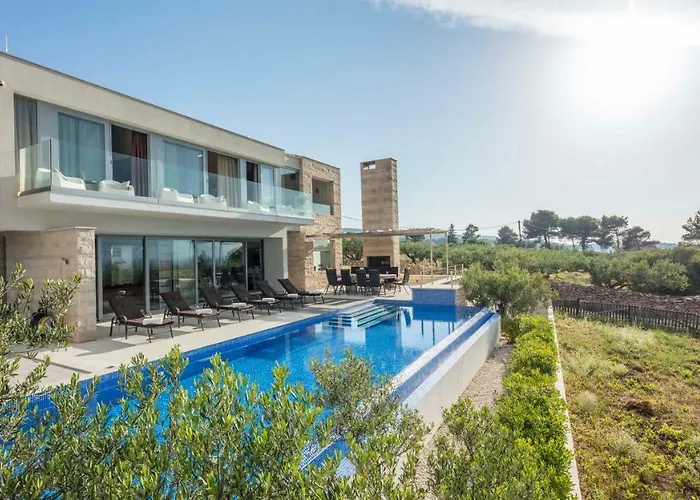 Villa Ana
