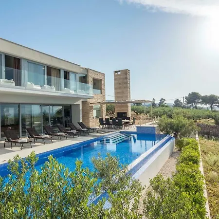 Villa Ana Splitska Exterior photo